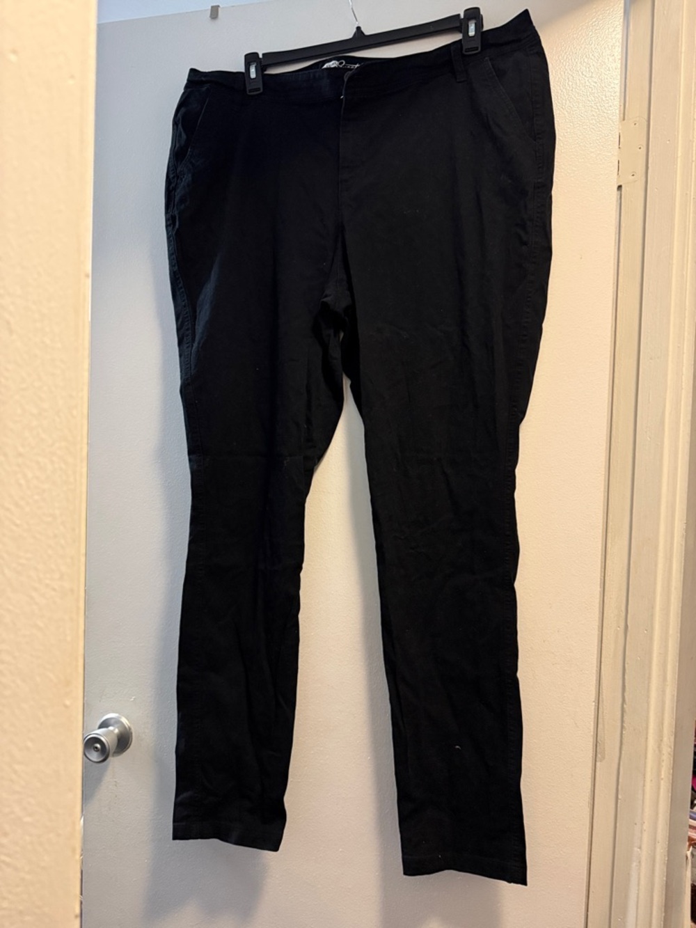 Women’s Black Stretch Chino Pants